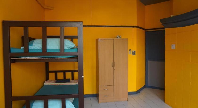 Oyo 730 Meedee Hostel Bangkok Exterior foto